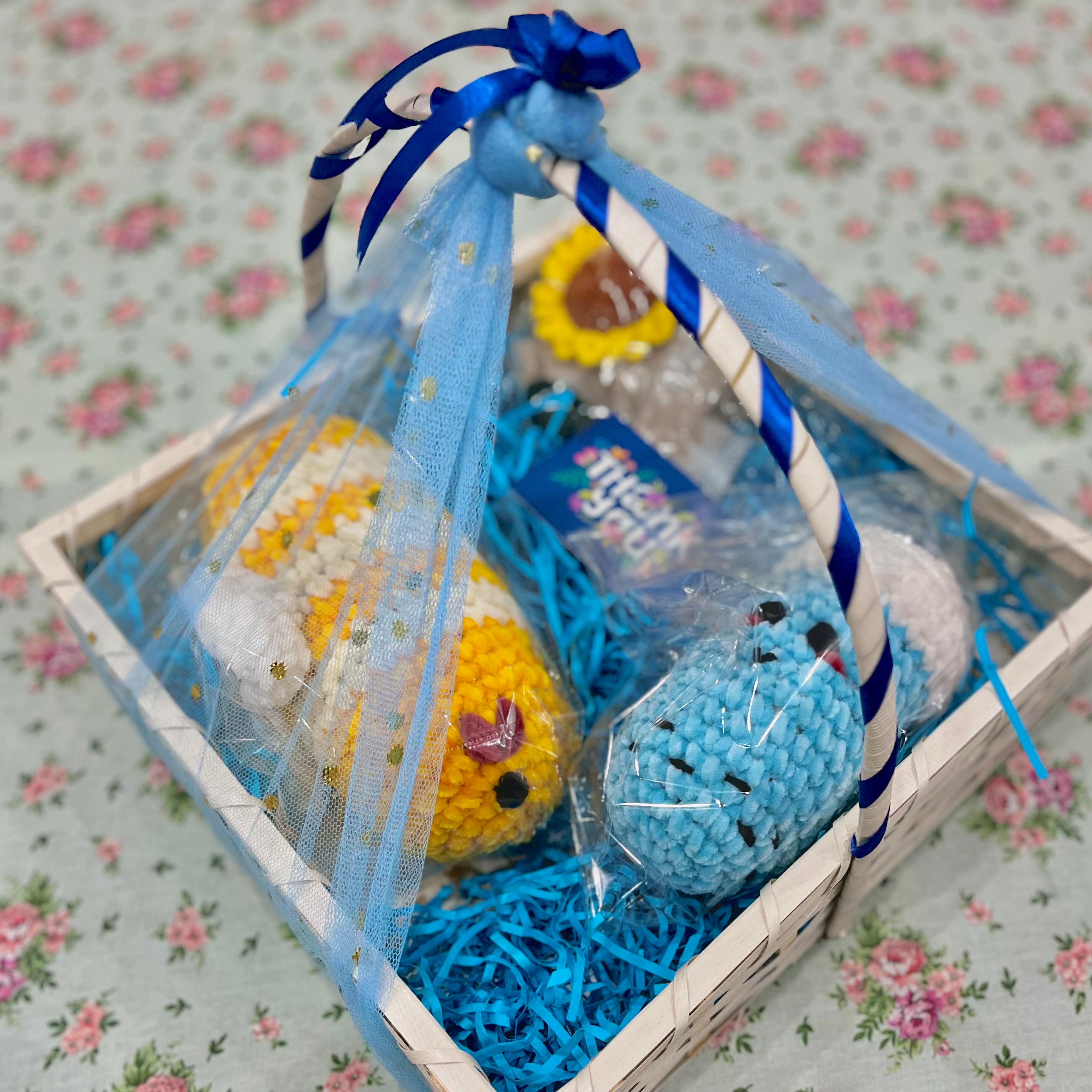 Crochet gift basket